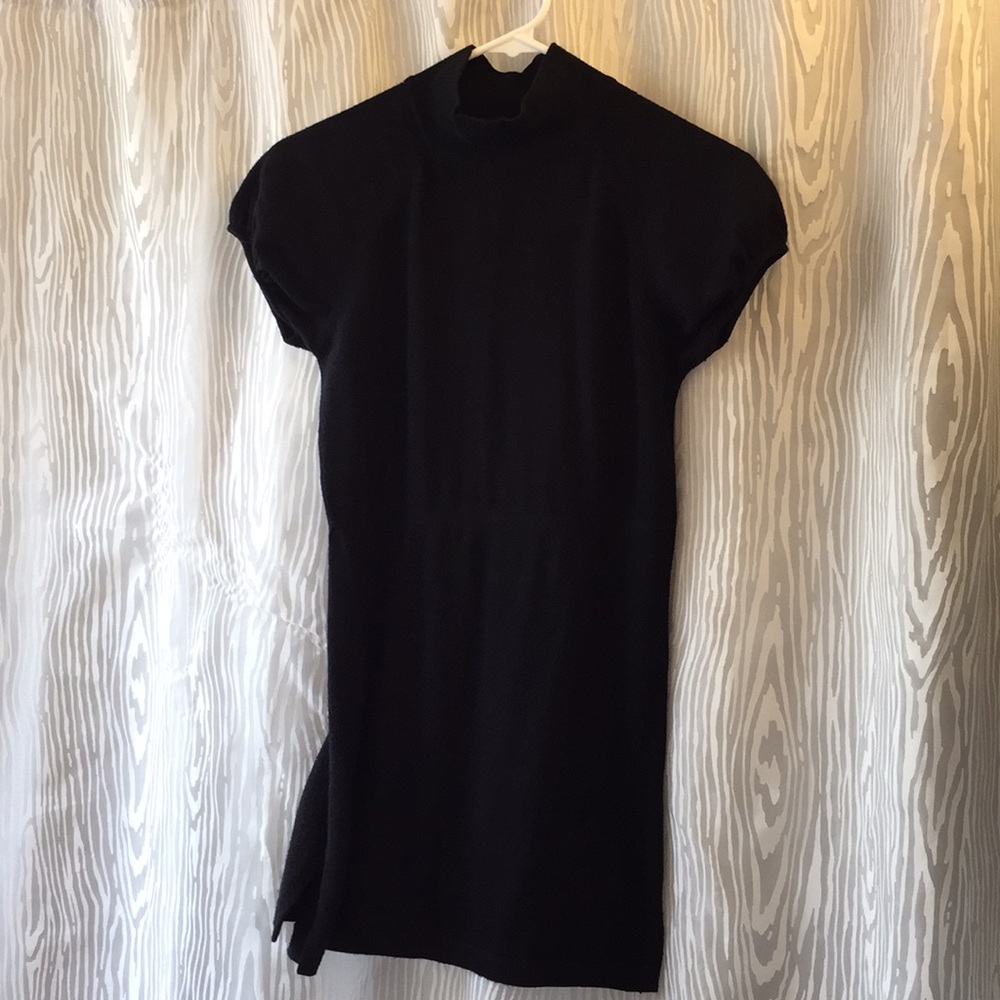 Short sleeve mock turtleneck sweater